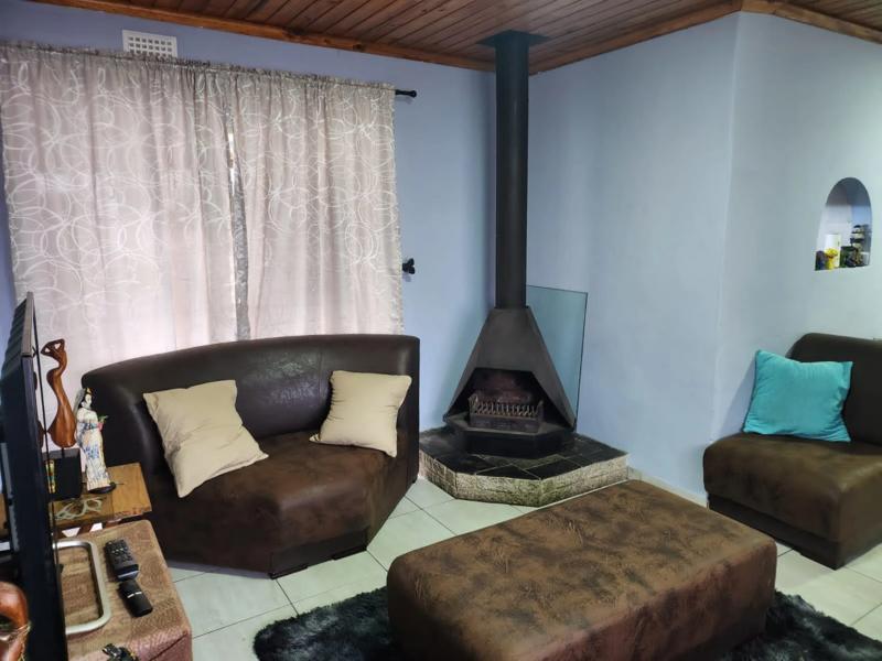 3 Bedroom Property for Sale in Saxonsea Western Cape